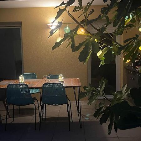 Tres Bel Appartement Contemporain Et Calme Фрежюс Экстерьер фото